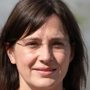 Jennifer R., Advanced Memory Formula customer